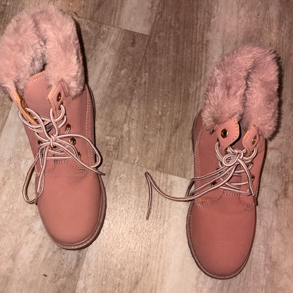 Women's Pink Fur-Lined Boots